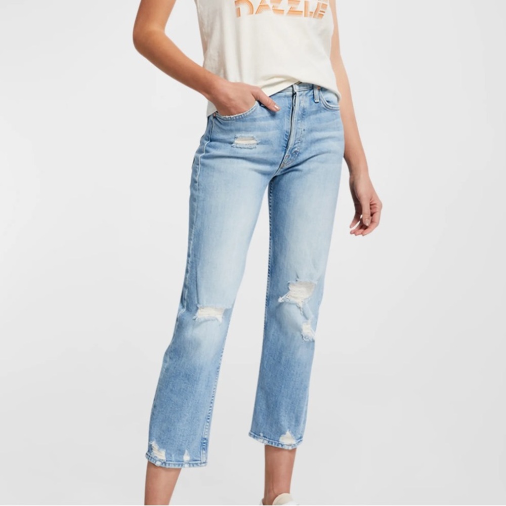 NWOT- MOTHER- High Rise Distressed Jeans Color: Confession